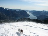 Salita con ciaspole al Rif. Magnolini e al Monte Alto dalla Malga Alta di Pora il 7 marzo 09